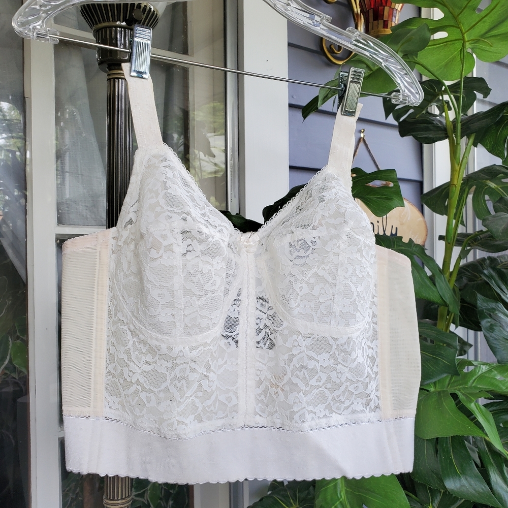 Vintage Long Line Lace 100% Nylon Adjustable Back hook Bra By Smoothie